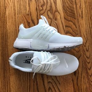 Nike Air Presto triple white. Mens size 9.5 (worn twice)